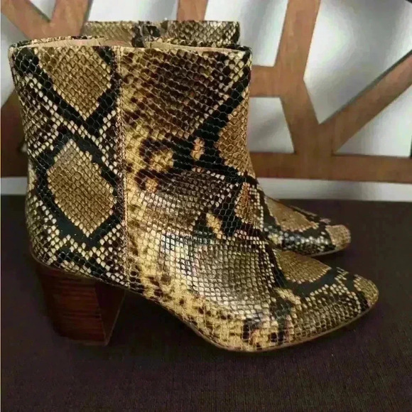 MADEWELL FIONA BOOTS SNAKE EMBOSSED LEATHER STACKED HEEL PONITY TOE 6 1/2 - Picture 4 of 6